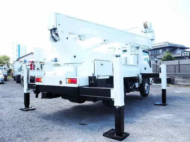 いすゞ エルフ PDG-NKR85YN(2WD)の写真5