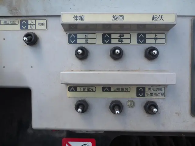 いすゞ エルフ PDG-NKR85YN(2WD)の写真20