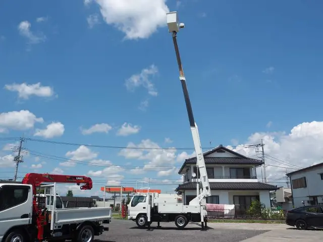 いすゞ エルフ PDG-NKR85YN(2WD)の写真23