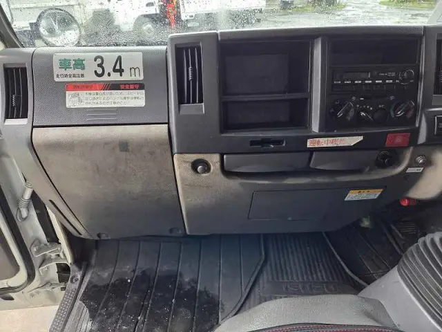 いすゞ エルフ PDG-NKR85YN(2WD)の写真47