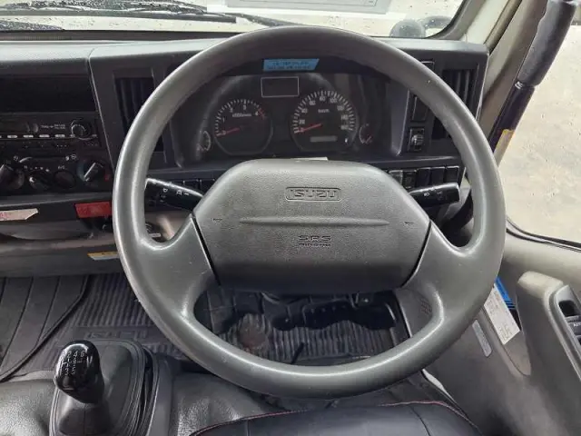 いすゞ エルフ PDG-NKR85YN(2WD)の写真48