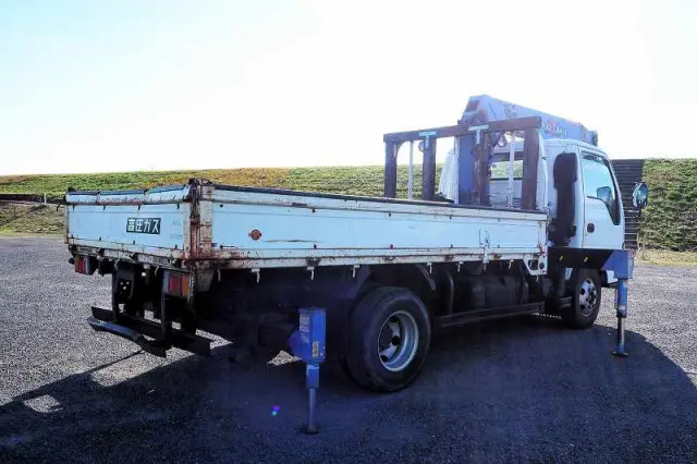 いすゞ エルフ PA-NPR81R(2WD)の写真5