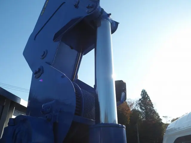 いすゞ エルフ PA-NPR81R(2WD)の写真11