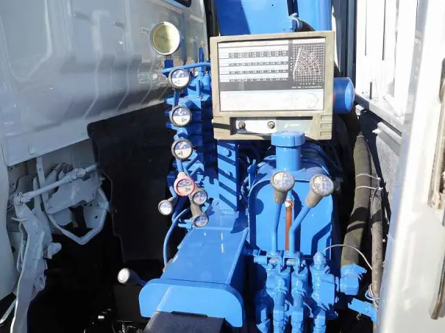 いすゞ エルフ PA-NPR81R(2WD)の写真15