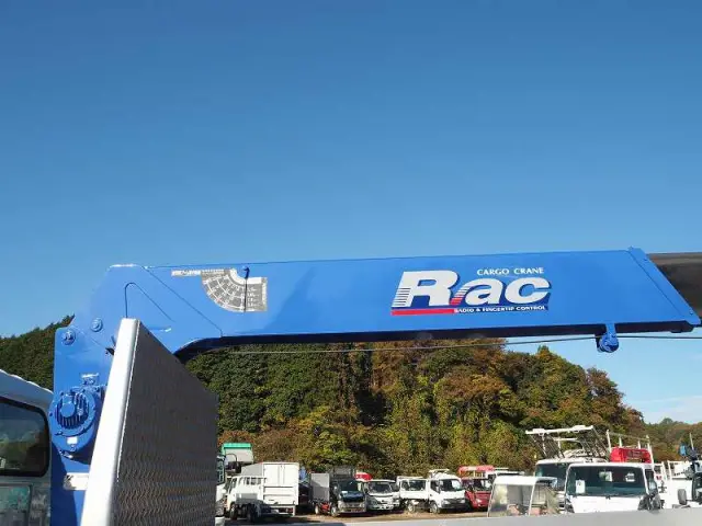 いすゞ エルフ PA-NPR81R(2WD)の写真17