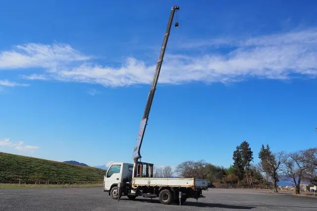 いすゞ エルフ PA-NPR81R(2WD)の写真18