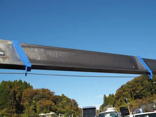 いすゞ エルフ PA-NPR81R(2WD)の写真20