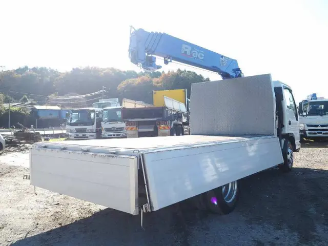 いすゞ エルフ PA-NPR81R(2WD)の写真24