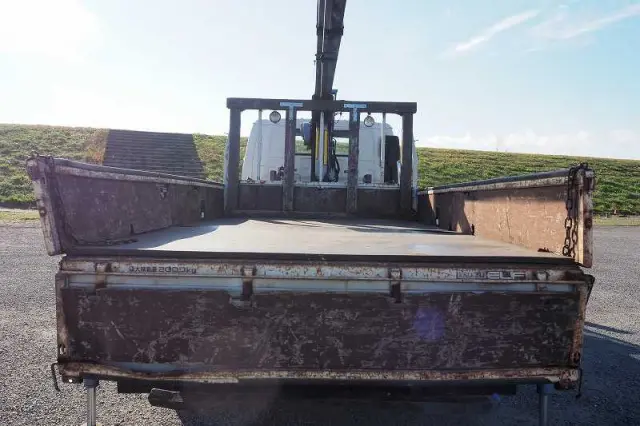 いすゞ エルフ PA-NPR81R(2WD)の写真25