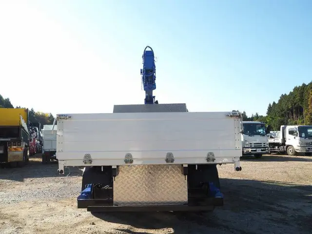 いすゞ エルフ PA-NPR81R(2WD)の写真28