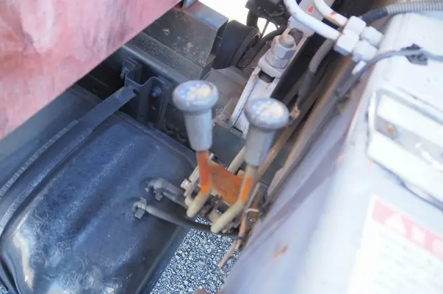 いすゞ エルフ PA-NPR81R(2WD)の写真30