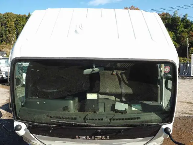 いすゞ エルフ PA-NPR81R(2WD)の写真30