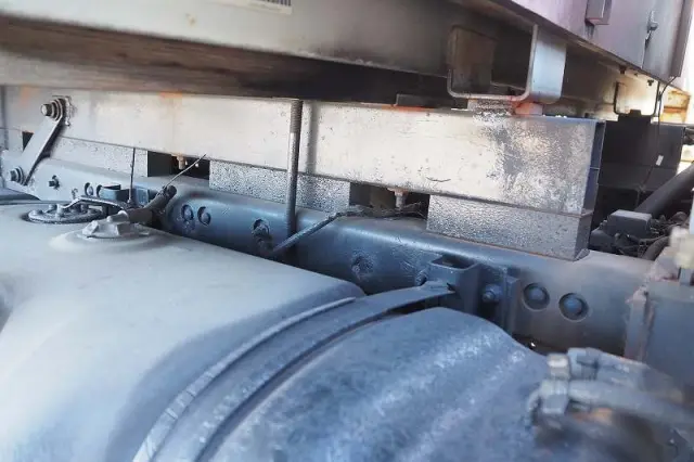 いすゞ エルフ PA-NPR81R(2WD)の写真31