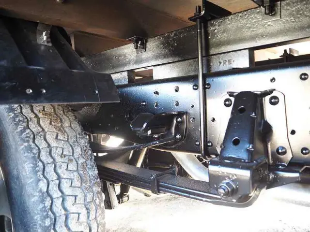 いすゞ エルフ PA-NPR81R(2WD)の写真33