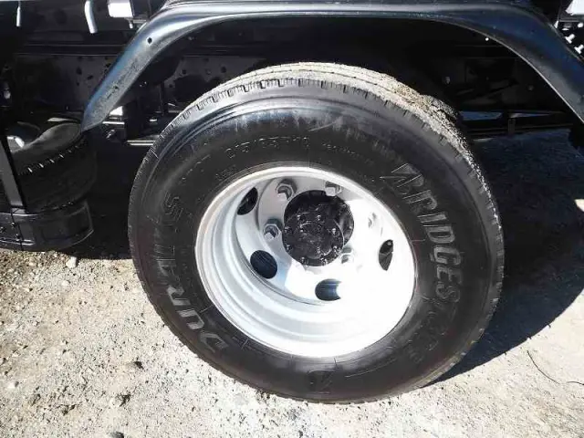 いすゞ エルフ PA-NPR81R(2WD)の写真37