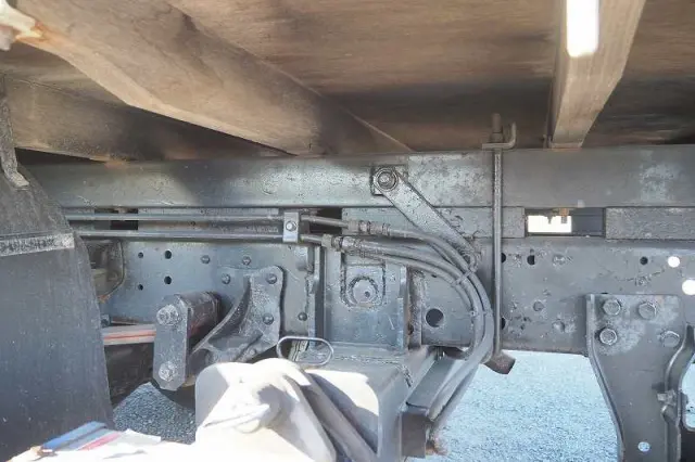 いすゞ エルフ PA-NPR81R(2WD)の写真38