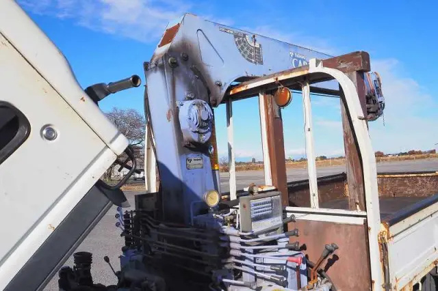 いすゞ エルフ PA-NPR81R(2WD)の写真45