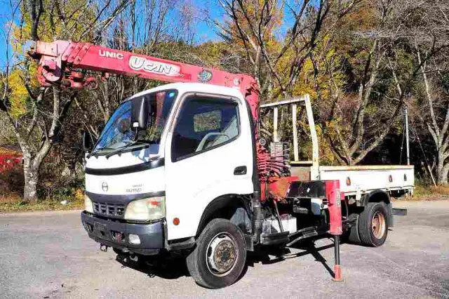 日野 デュトロ KK-XZU382M(4WD)の写真1