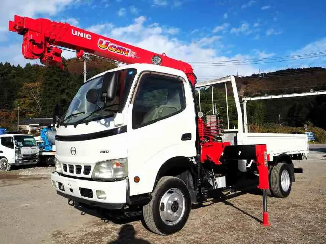 日野 デュトロ KK-XZU382M(4WD)の写真1