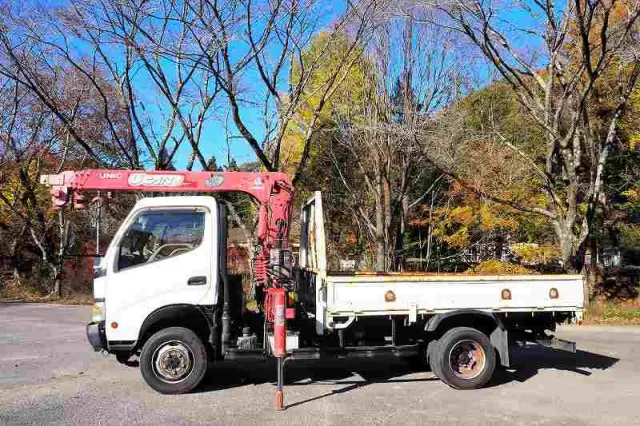 日野 デュトロ KK-XZU382M(4WD)の写真2