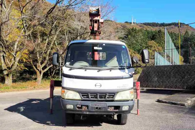 日野 デュトロ KK-XZU382M(4WD)の写真8