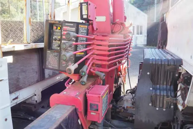 日野 デュトロ KK-XZU382M(4WD)の写真10