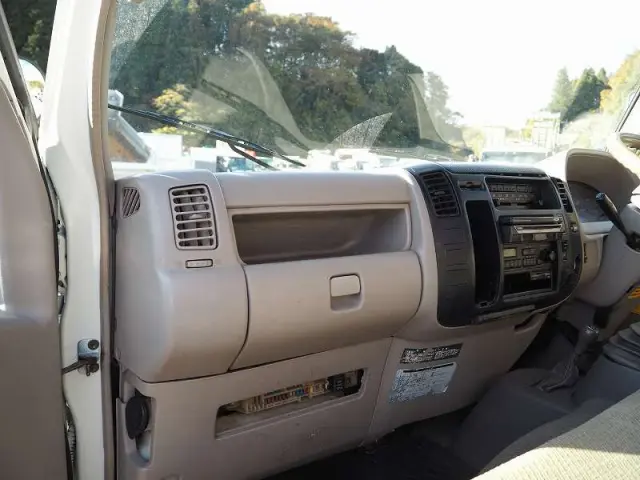 日野 デュトロ KK-XZU382M(4WD)の写真42