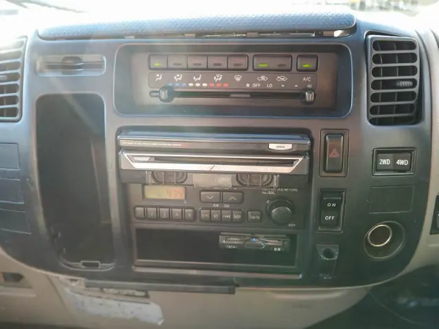 日野 デュトロ KK-XZU382M(4WD)の写真47