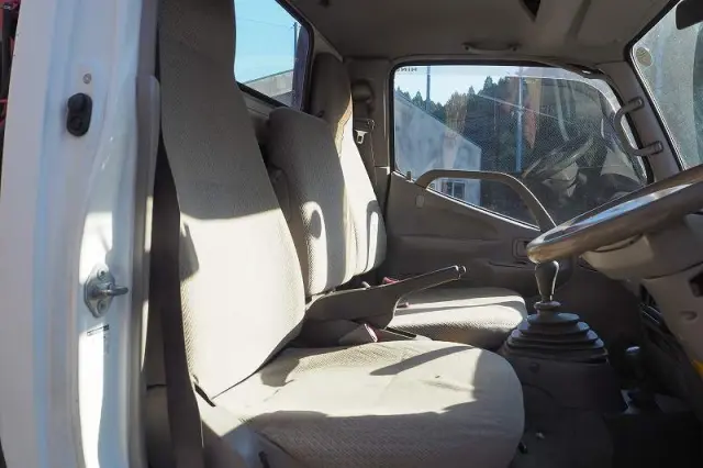 日野 デュトロ KK-XZU382M(4WD)の写真48