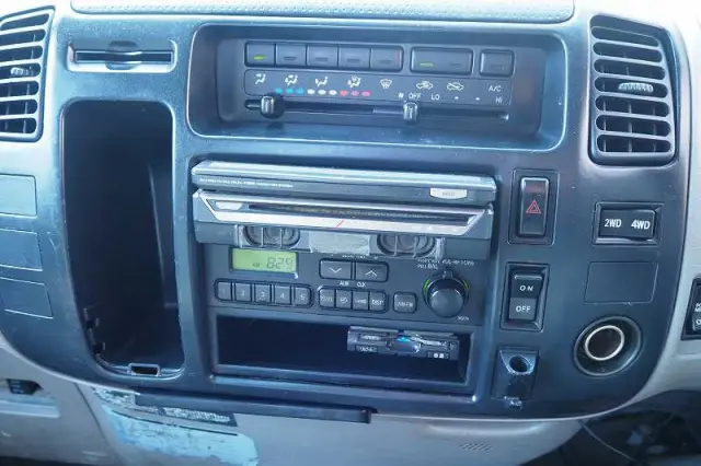 日野 デュトロ KK-XZU382M(4WD)の写真49