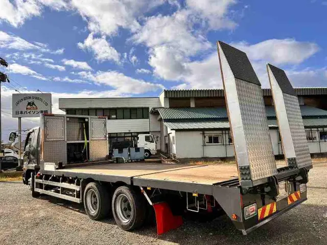 三菱 ファイター QDG-FQ62F(6x4)の写真3