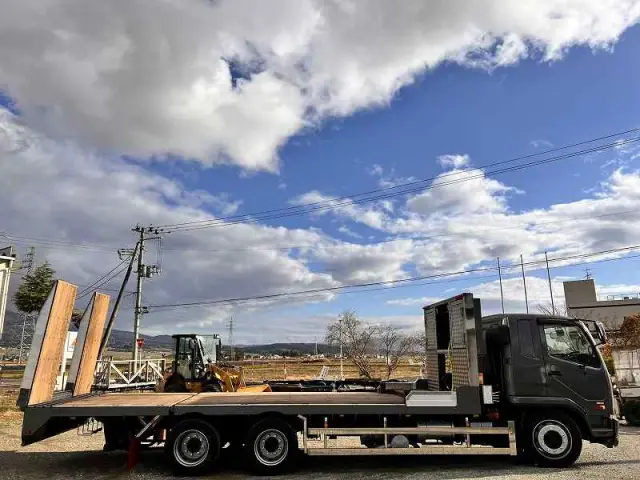 三菱 ファイター QDG-FQ62F(6x4)の写真6