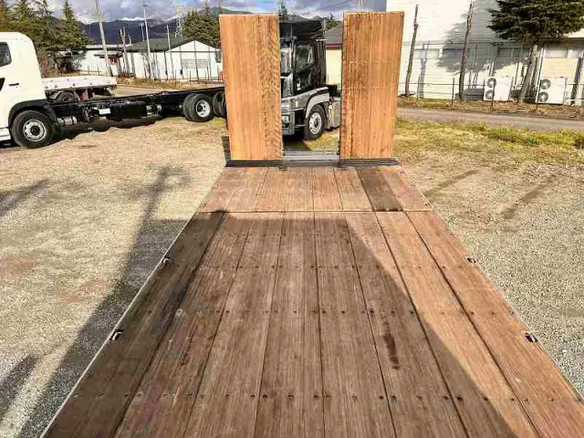 三菱 ファイター QDG-FQ62F(6x4)の写真9