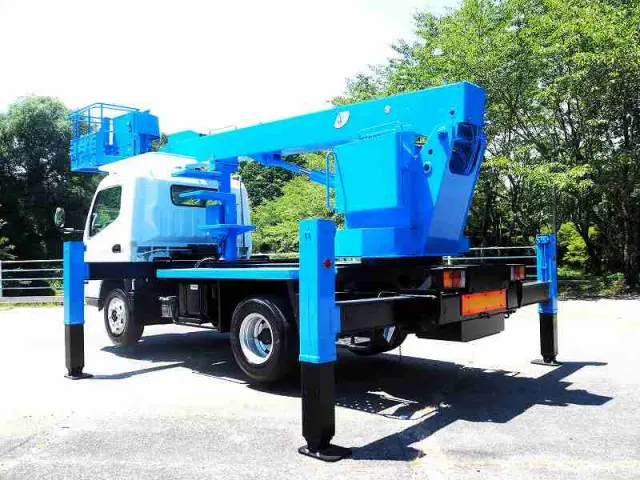 三菱 キャンター KK-FE83ECY(2WD)の写真3