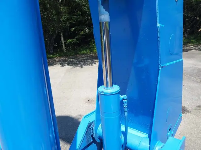 三菱 キャンター KK-FE83ECY(2WD)の写真14