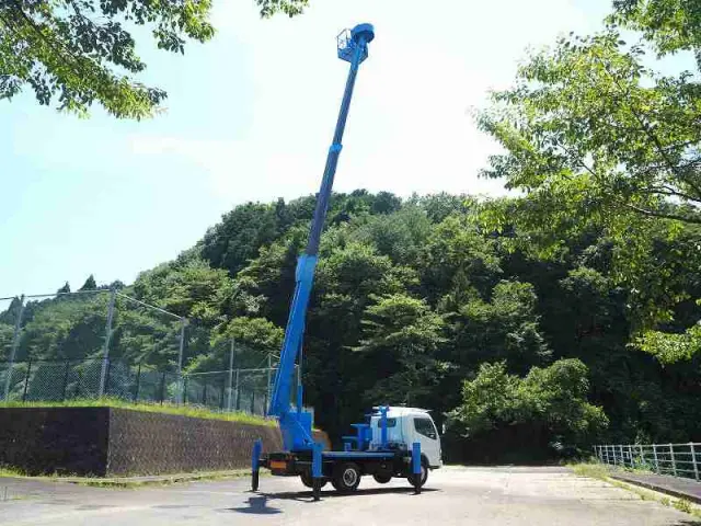 三菱 キャンター KK-FE83ECY(2WD)の写真17