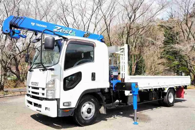 いすゞ フォワード SKG-FRR90S2(2WD)の写真1