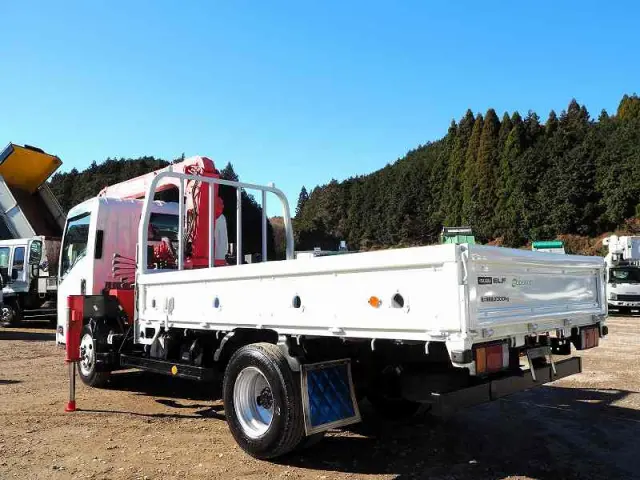 いすゞ エルフ TPG-NMS85AR(4WD)の写真3