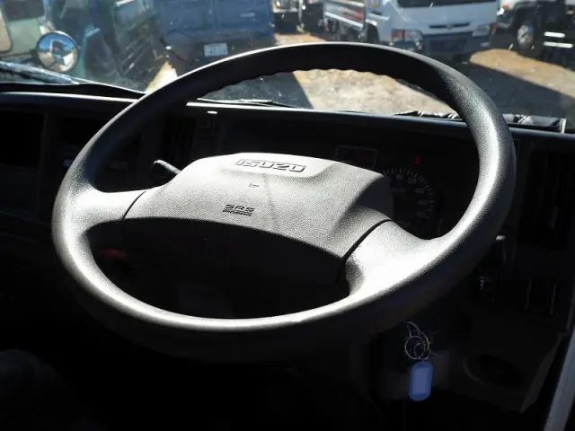 いすゞ エルフ TPG-NMS85AR(4WD)の写真46