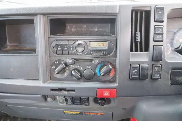 いすゞ エルフ TPG-NMS85AR(4WD)の写真48