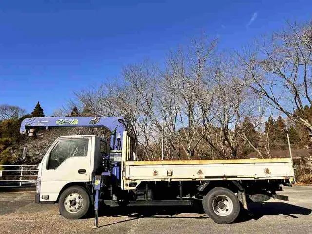 いすゞ エルフ TPG-NKR85AR(2WD)の写真2