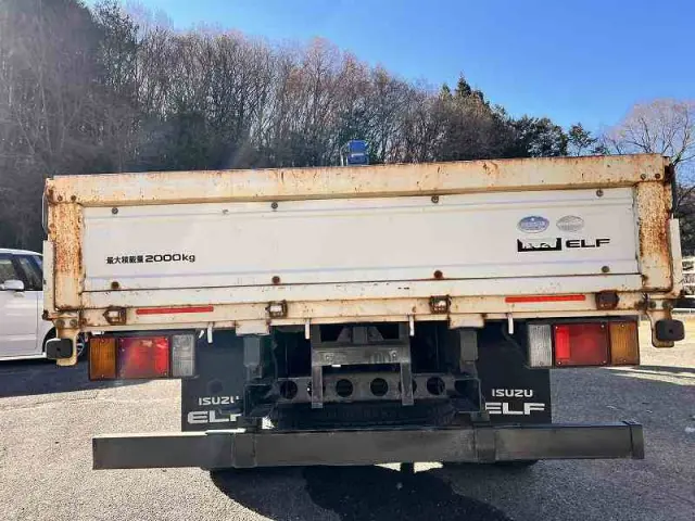 いすゞ エルフ TPG-NKR85AR(2WD)の写真4
