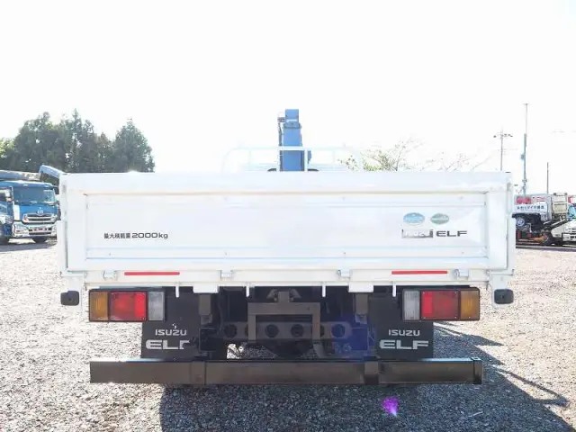 いすゞ エルフ TPG-NKR85AR(2WD)の写真4