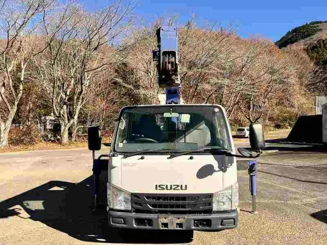 いすゞ エルフ TPG-NKR85AR(2WD)の写真8