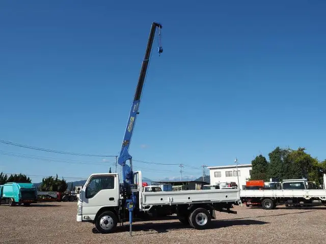 いすゞ エルフ TPG-NKR85AR(2WD)の写真15