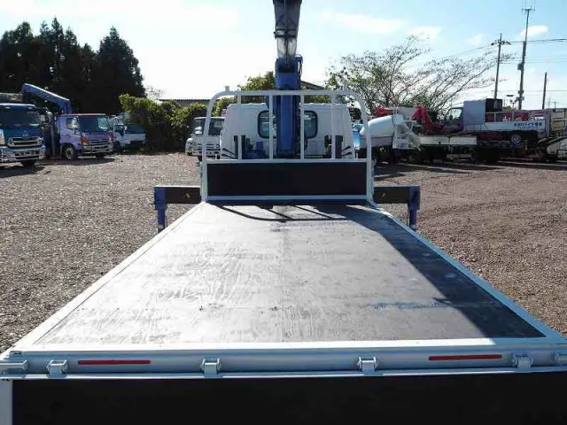 いすゞ エルフ TPG-NKR85AR(2WD)の写真22