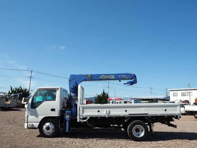 いすゞ エルフ TPG-NKR85AR(2WD)の写真24