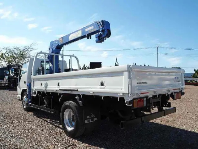 いすゞ エルフ TPG-NKR85AR(2WD)の写真25