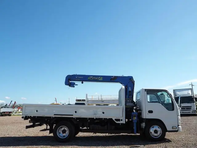 いすゞ エルフ TPG-NKR85AR(2WD)の写真28