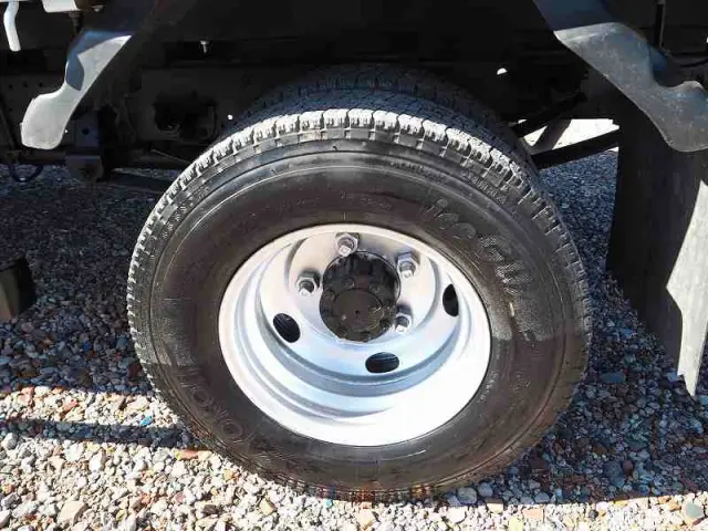 いすゞ エルフ TPG-NKR85AR(2WD)の写真35